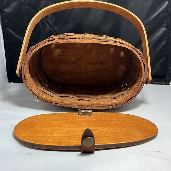 1950’s basket purse - Picture 3 of 5